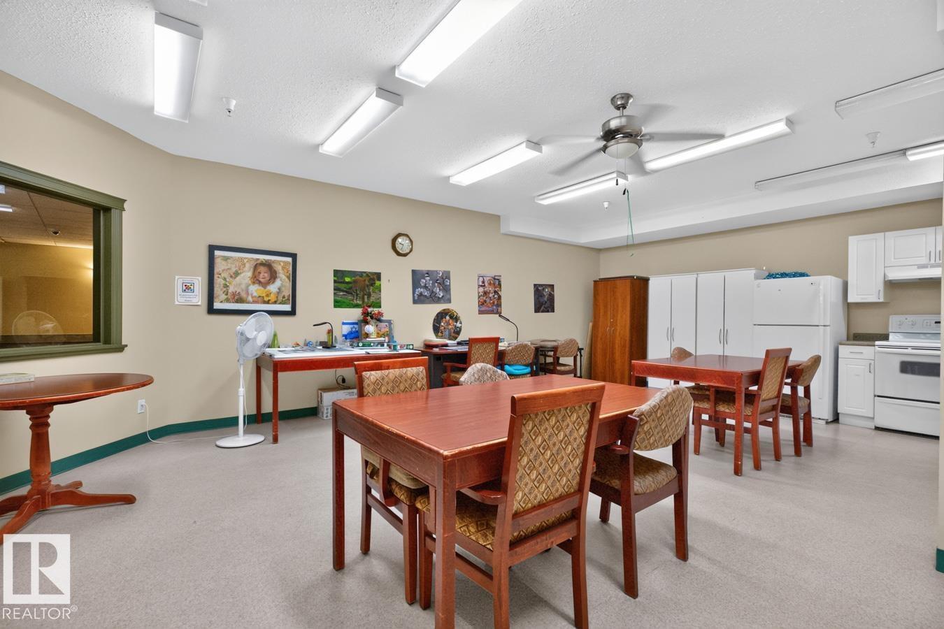 #323 8802 Southfort Property Photo 22
