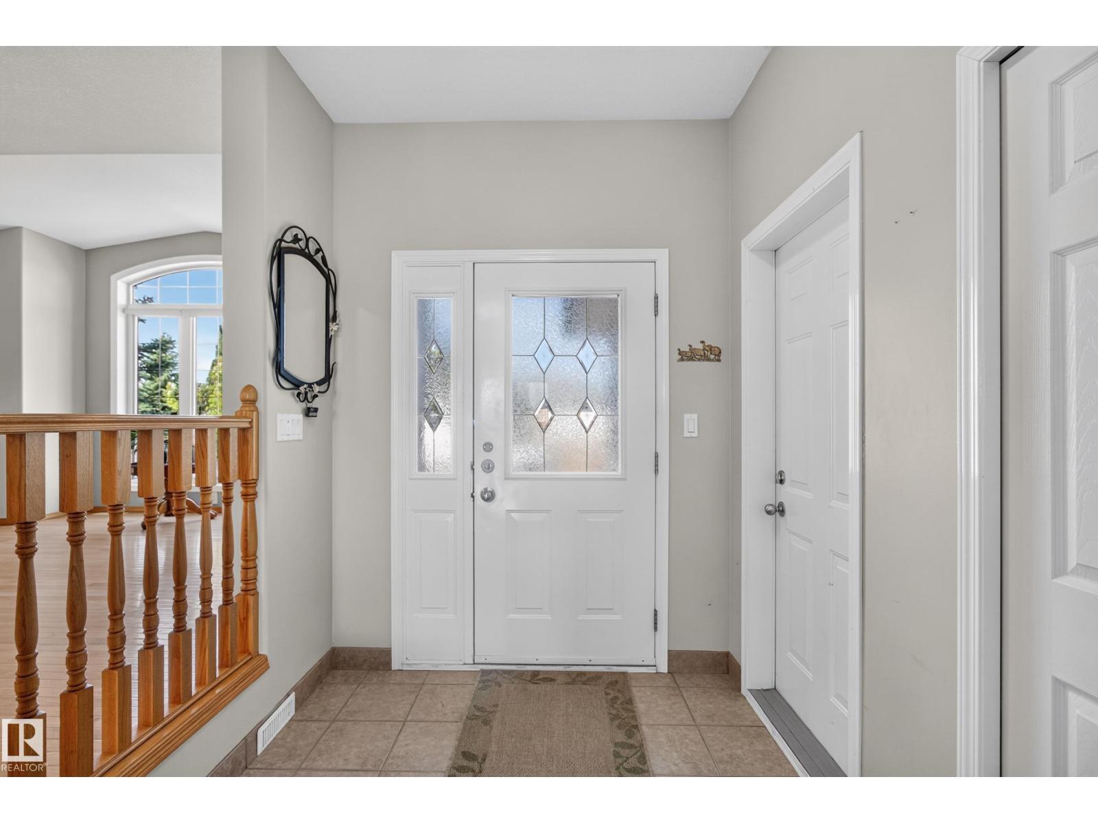 4209 46 St Property Photo 4