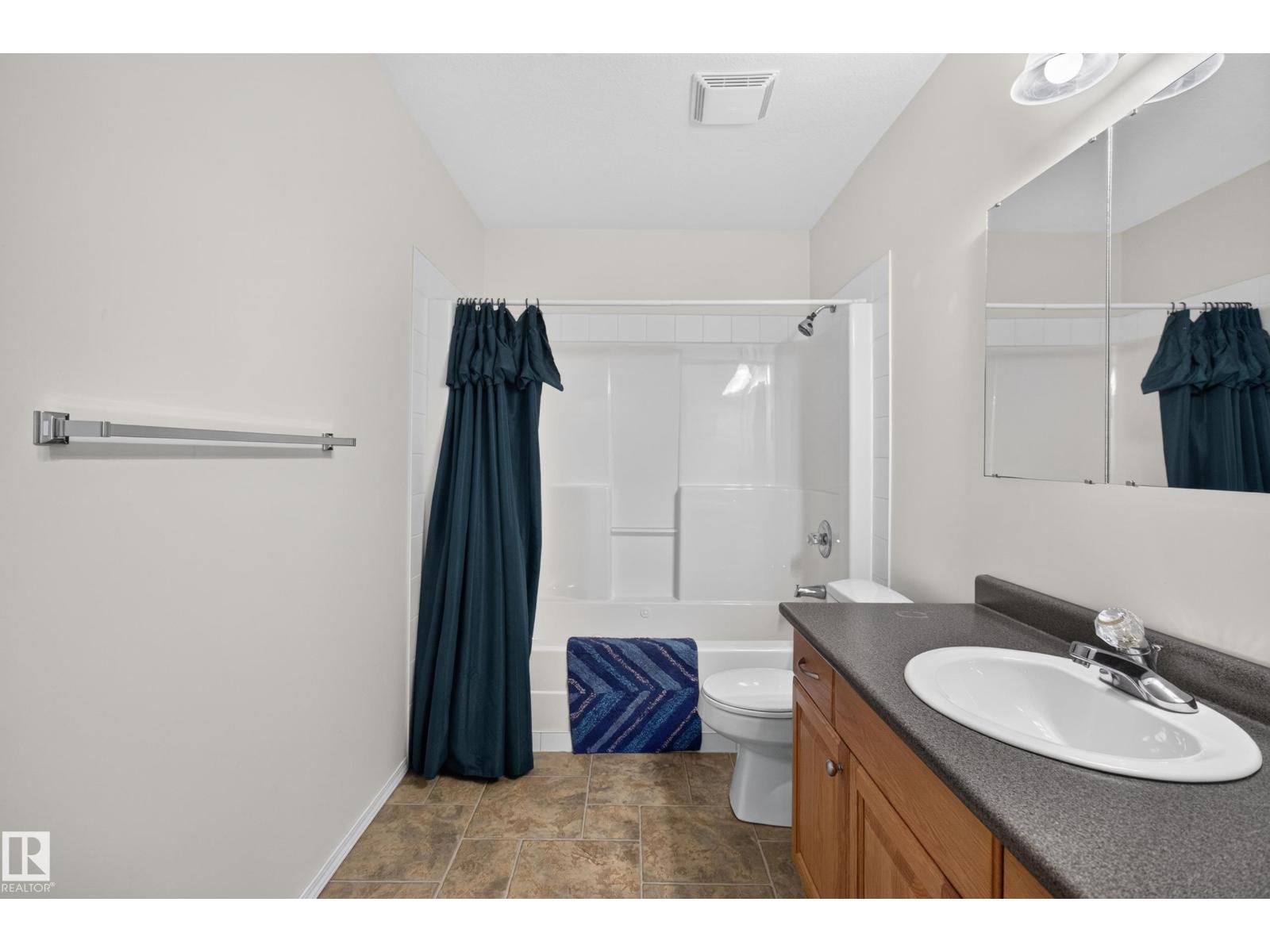 4209 46 St Property Photo 23