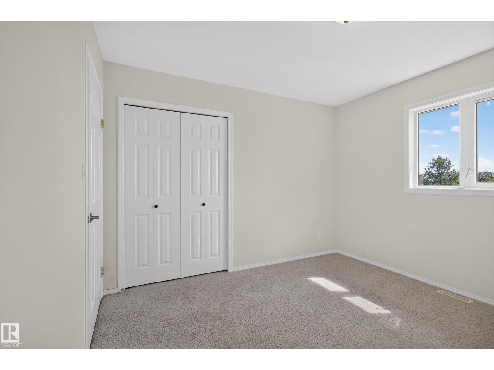 4209 46 St Property Photo 26