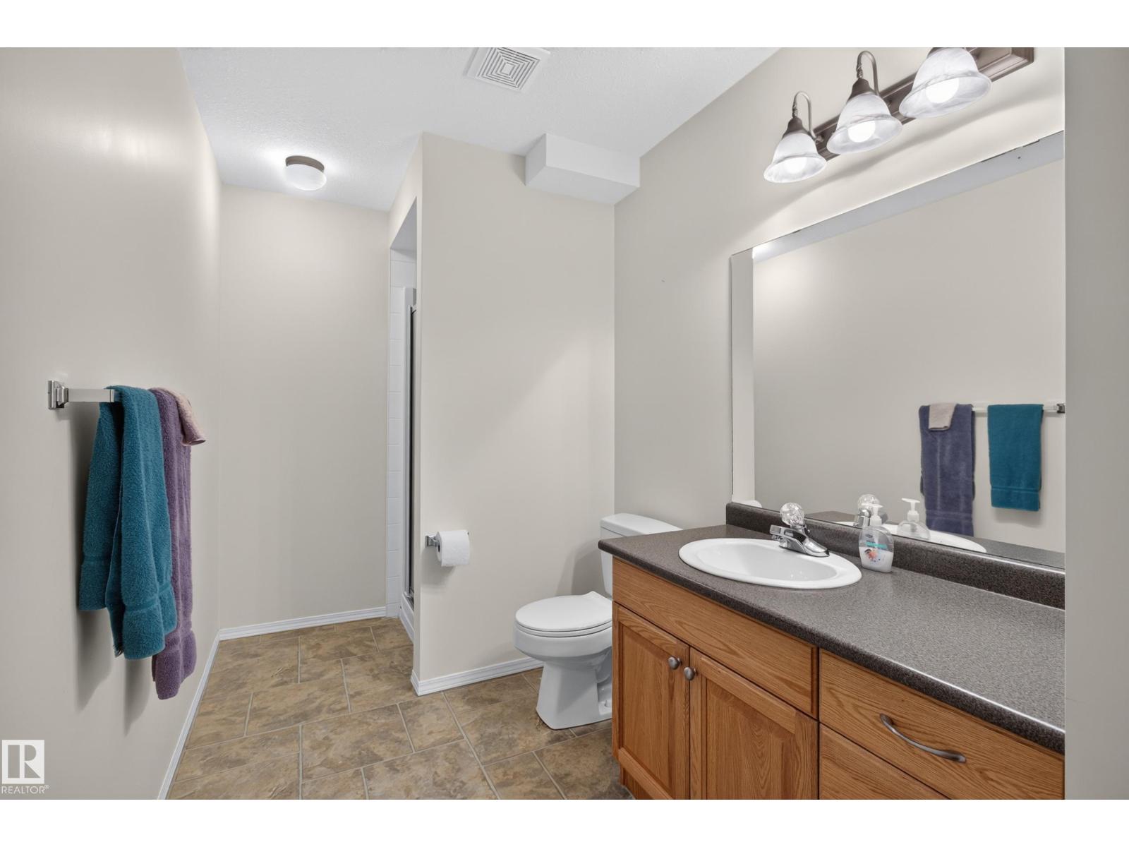 4209 46 St Property Photo 39