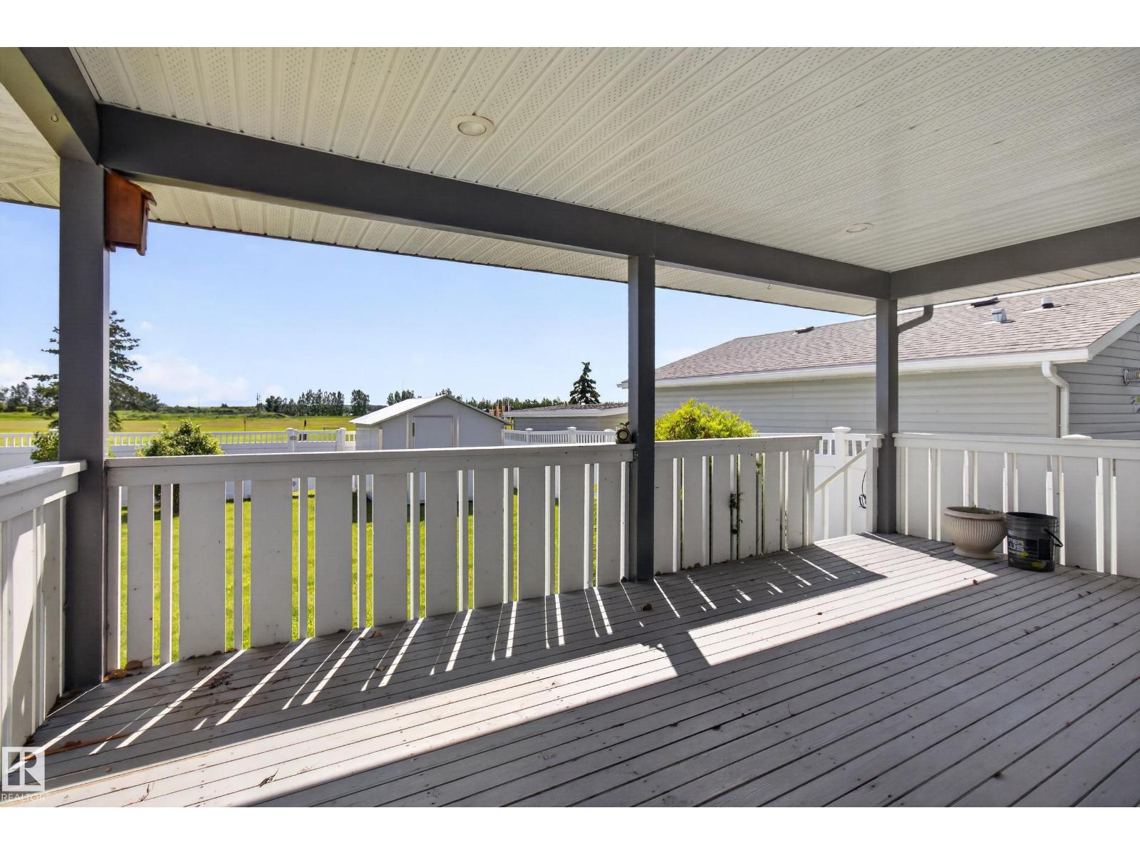 4209 46 St Property Photo 44