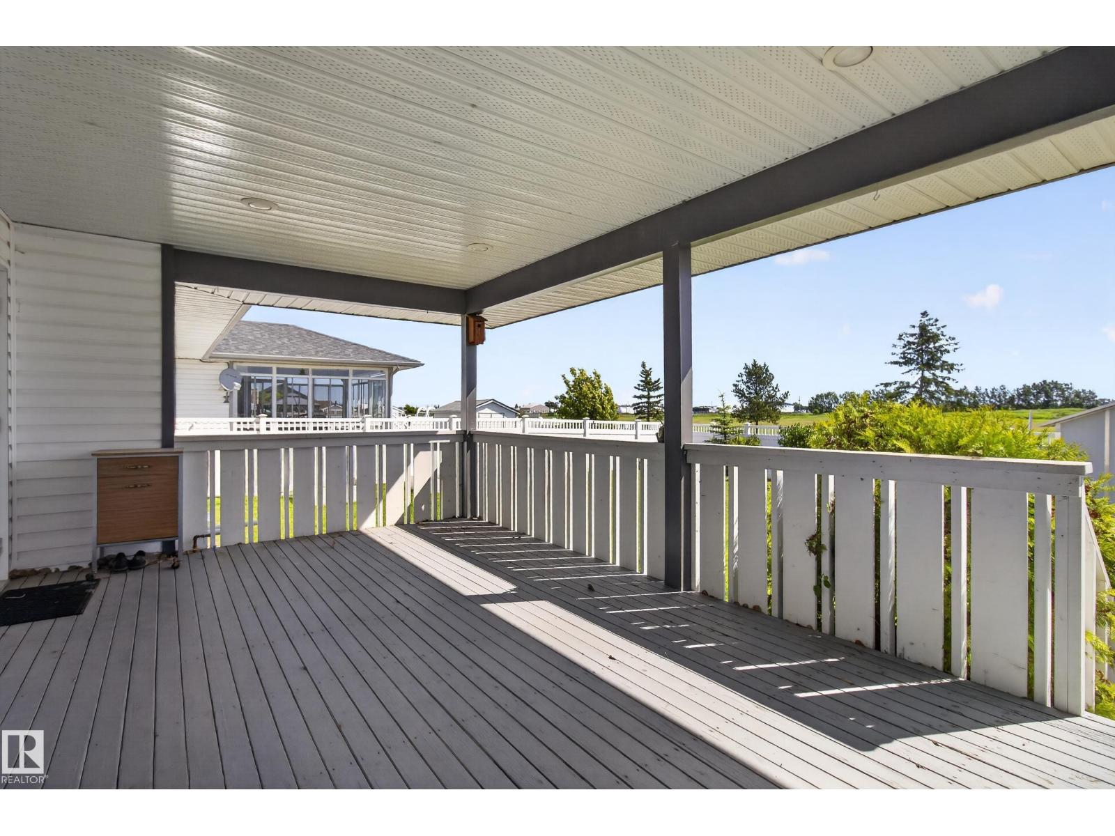 4209 46 St Property Photo 46