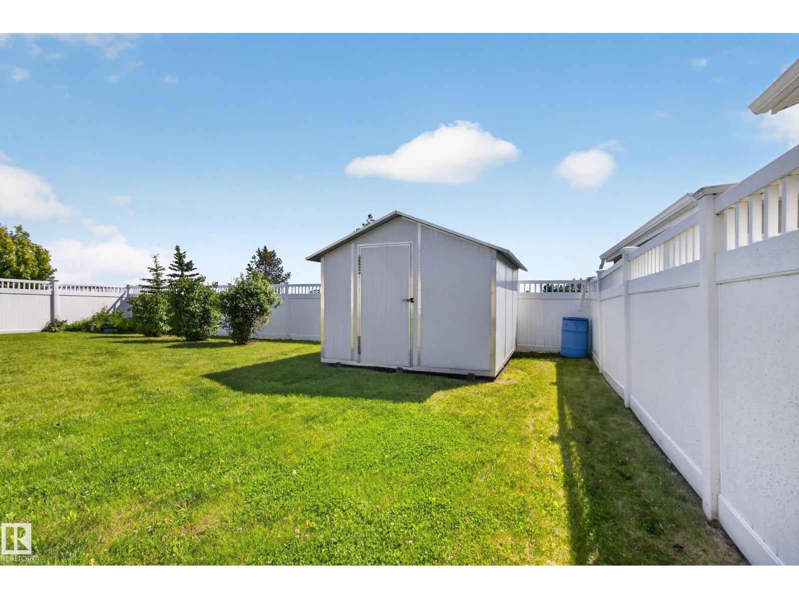4209 46 St Property Photo 47
