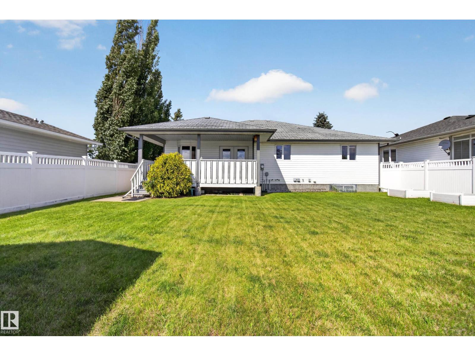 4209 46 St Property Photo 48