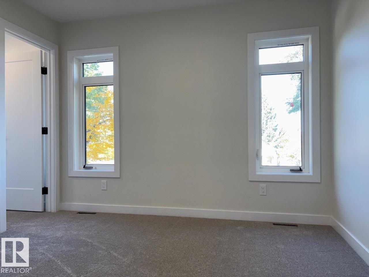 7928 97 Av Nw Property Photo 19