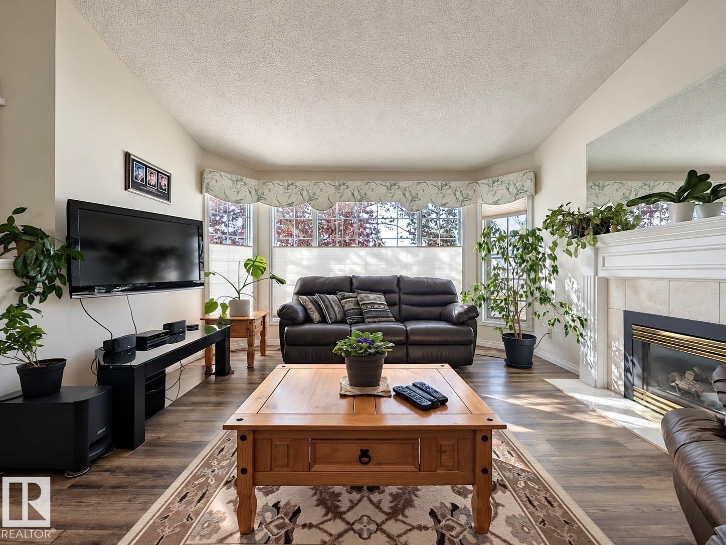 #25 20 Deerbourne Dr Property Photo 4
