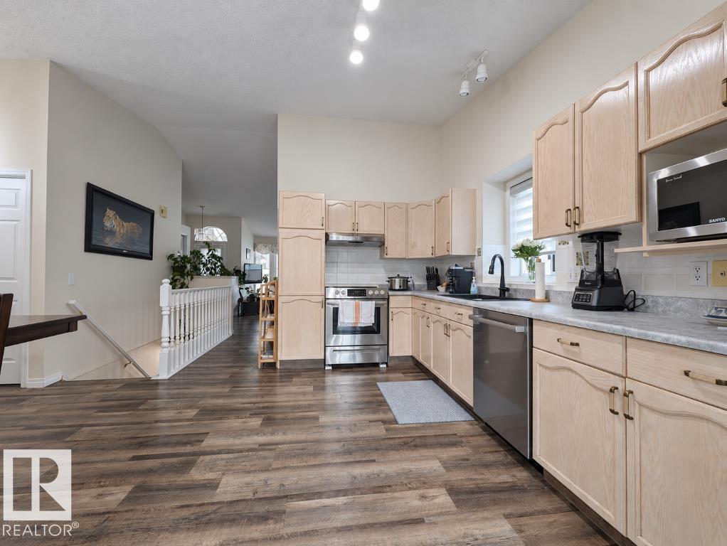 #25 20 Deerbourne Dr Property Photo 8