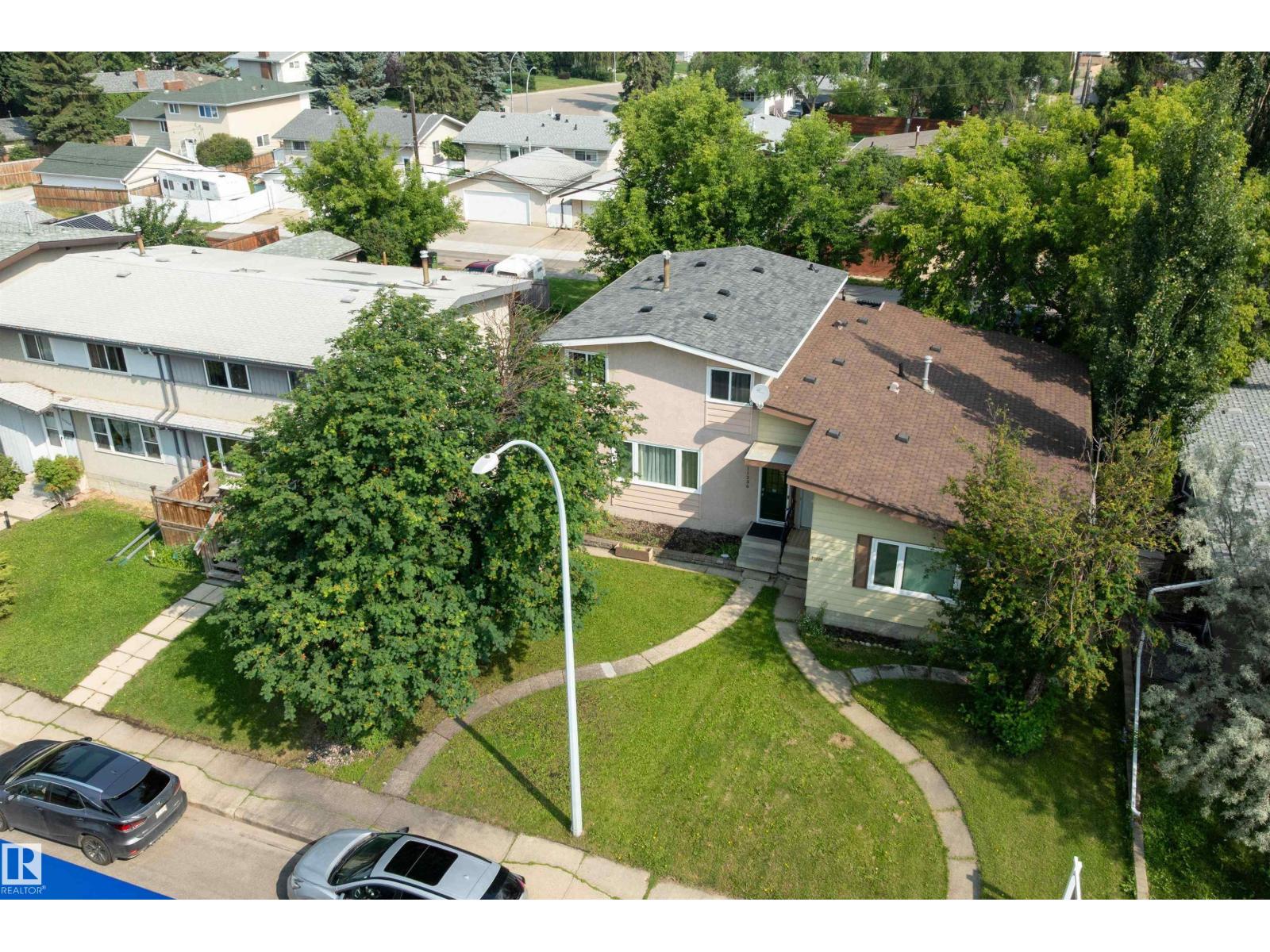11236 40 Av Nw Property Photo 44