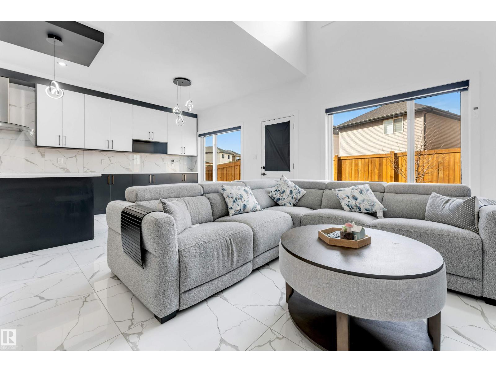 1428 11 Av Nw Property Photo 14