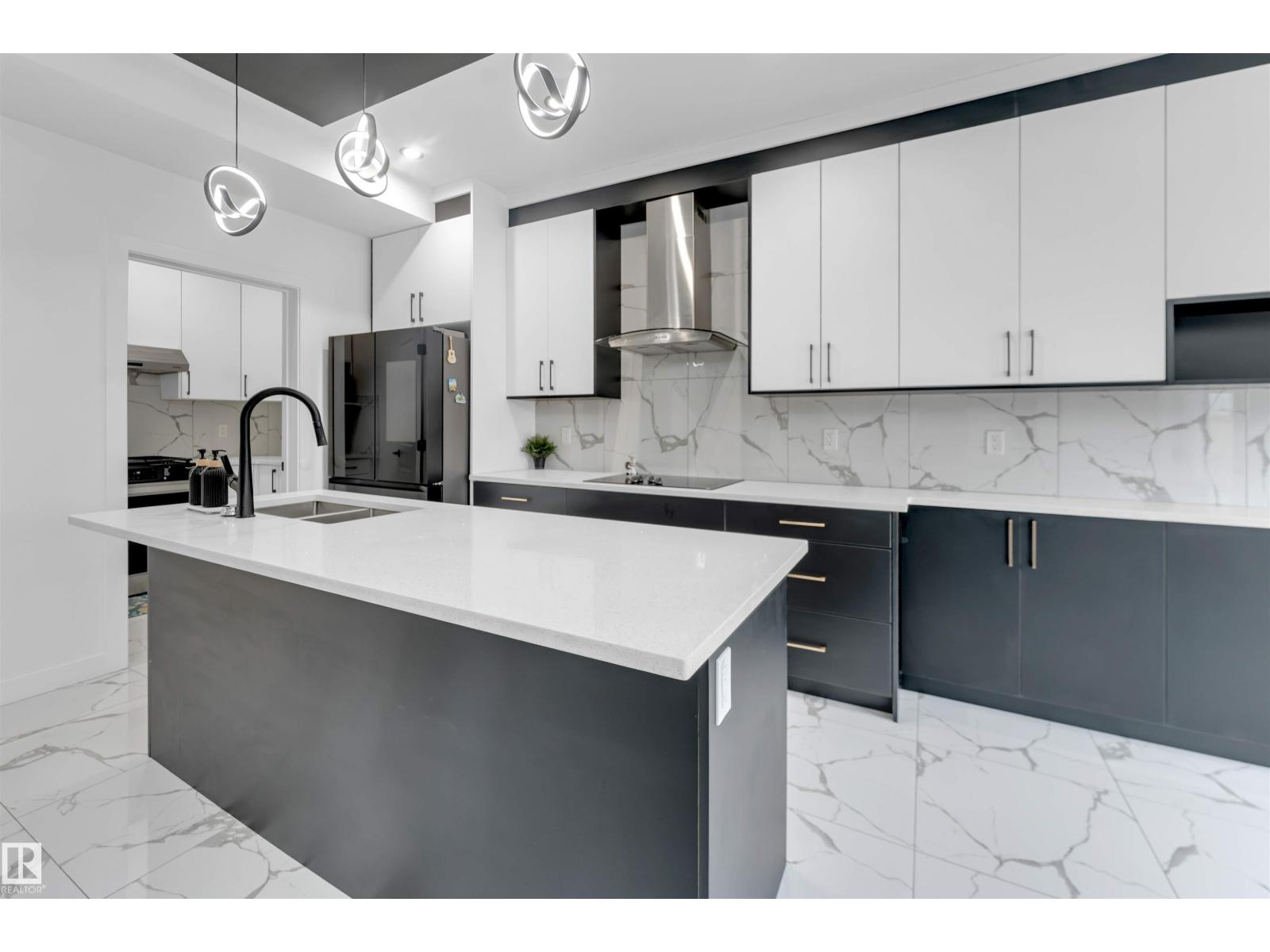 1428 11 Av Nw Property Photo 18