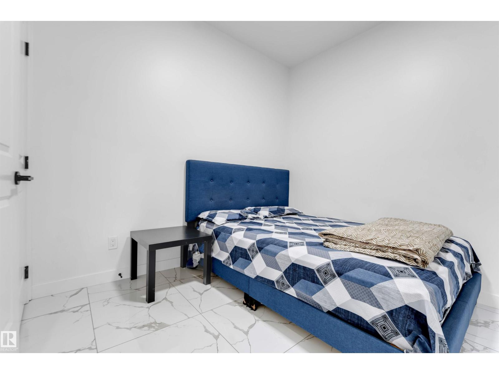 1428 11 Av Nw Property Photo 20