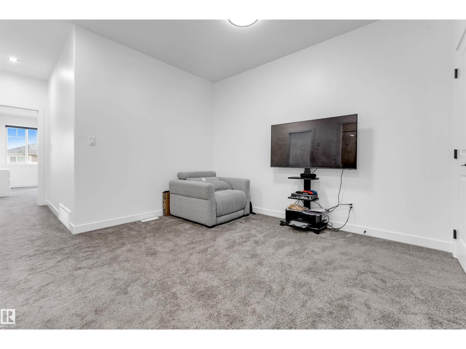 1428 11 Av Nw Property Photo 23