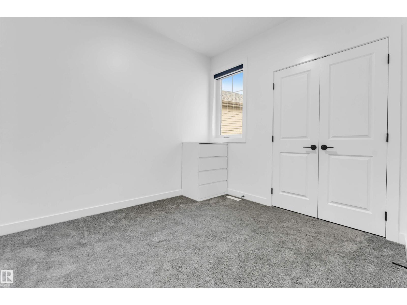 1428 11 Av Nw Property Photo 25