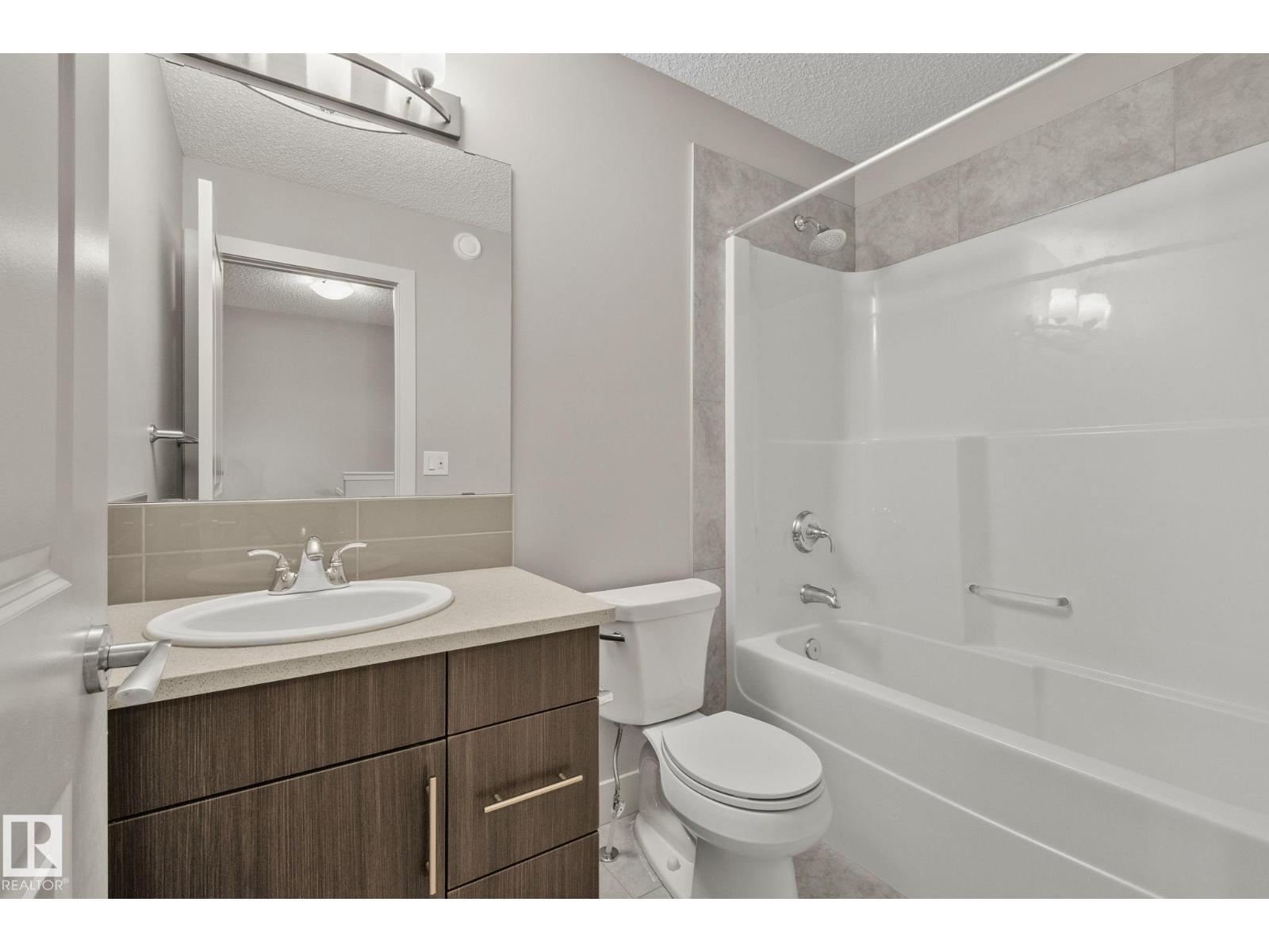 #21 2922 Maple Wy Nw Property Photo 22