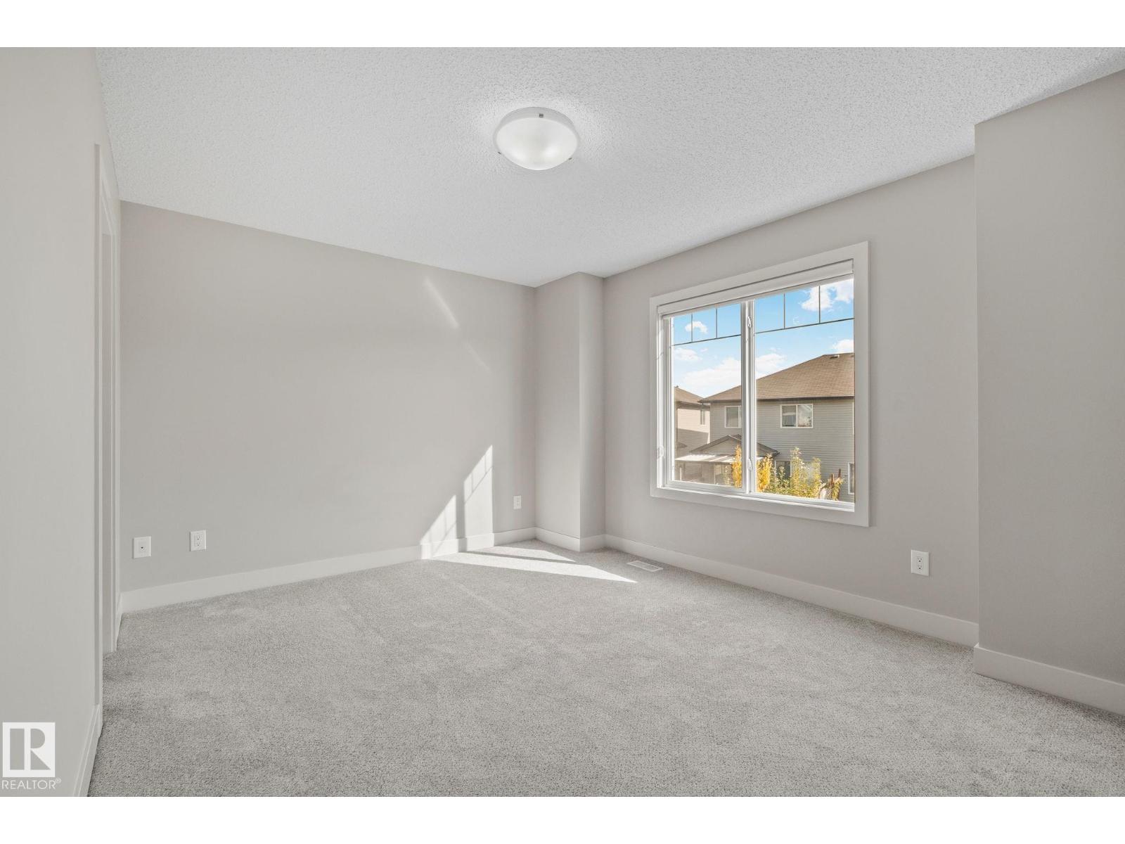 #21 2922 Maple Wy Nw Property Photo 24