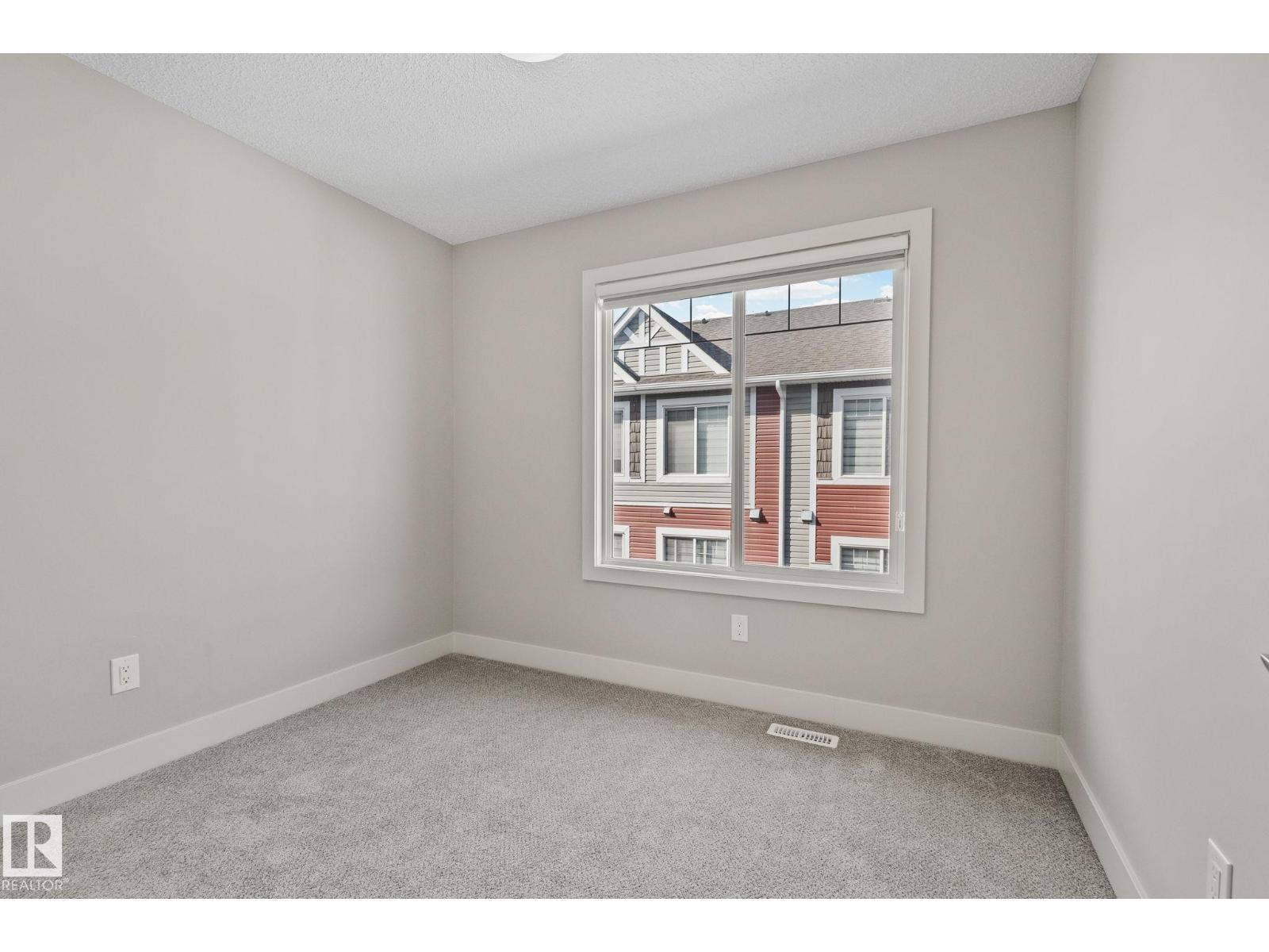 #21 2922 Maple Wy Nw Property Photo 29