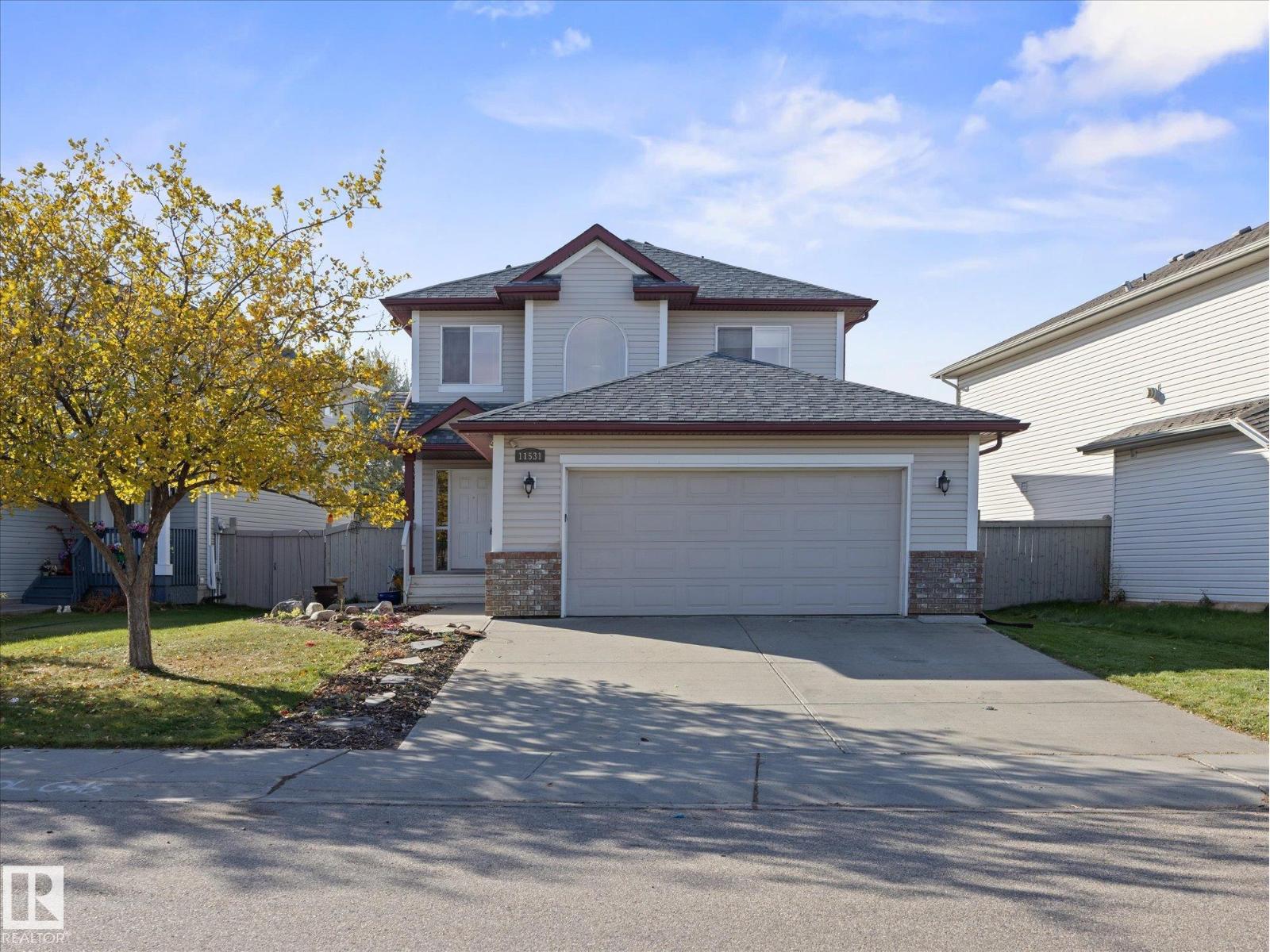 11531 11 Av Sw Property Photo 1
