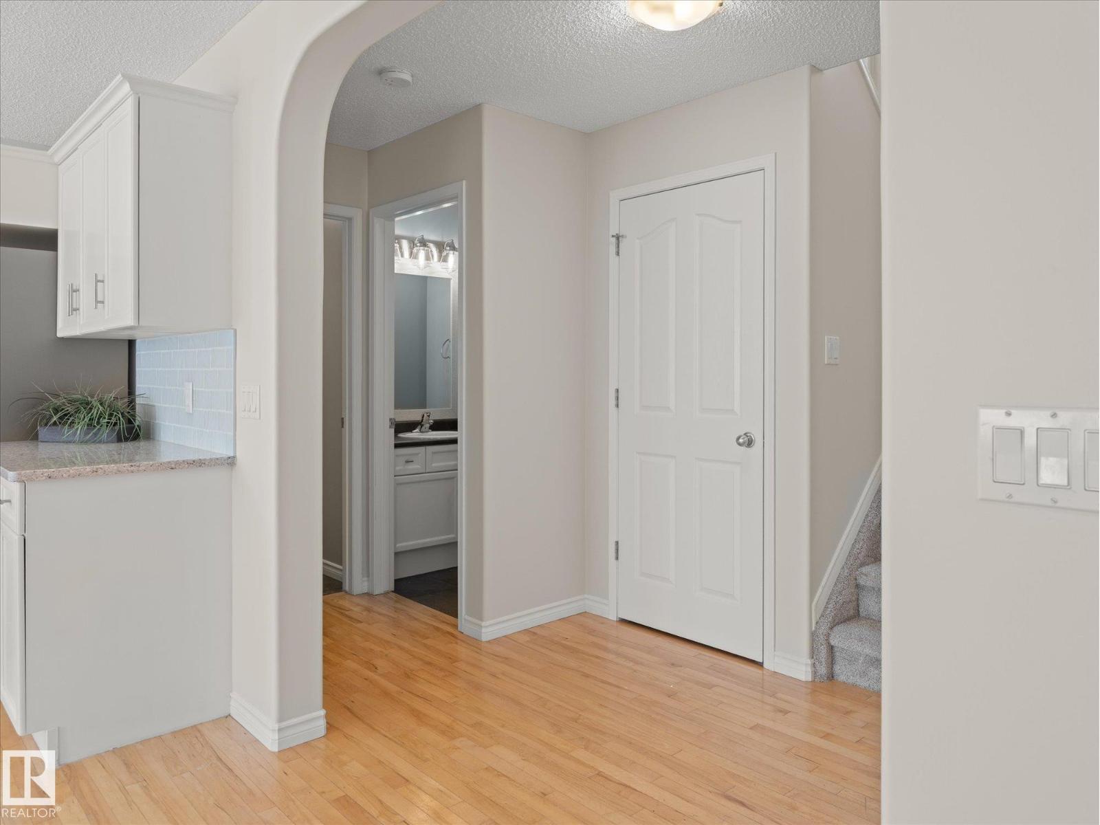 11531 11 Av Sw Property Photo 12