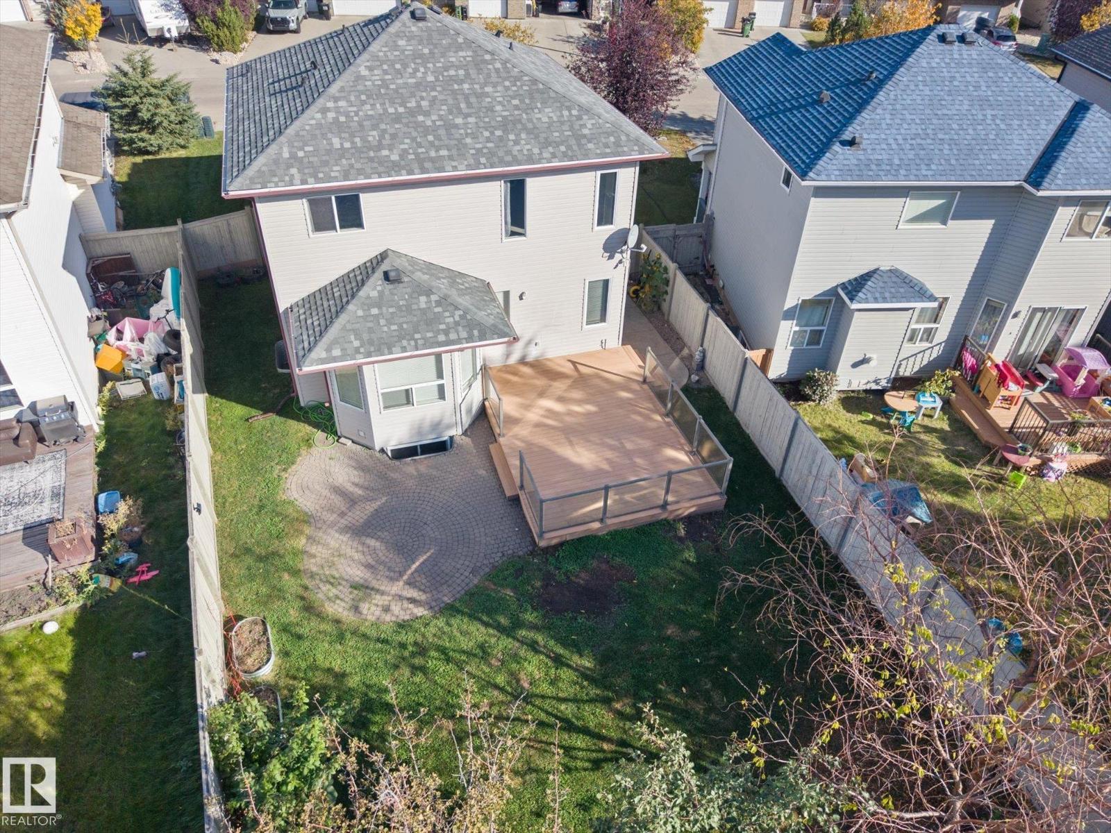11531 11 Av Sw Property Photo 32