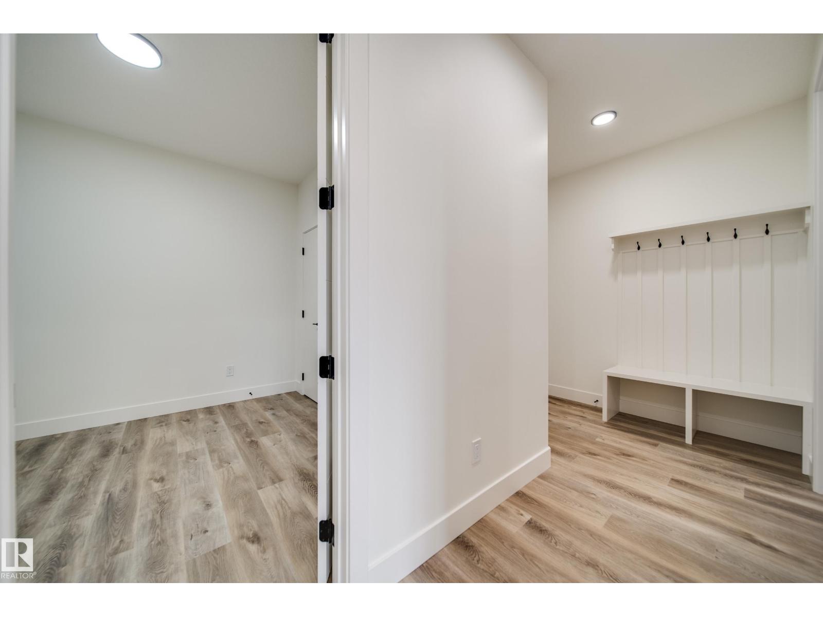 8740 183 Av Nw Property Photo 4