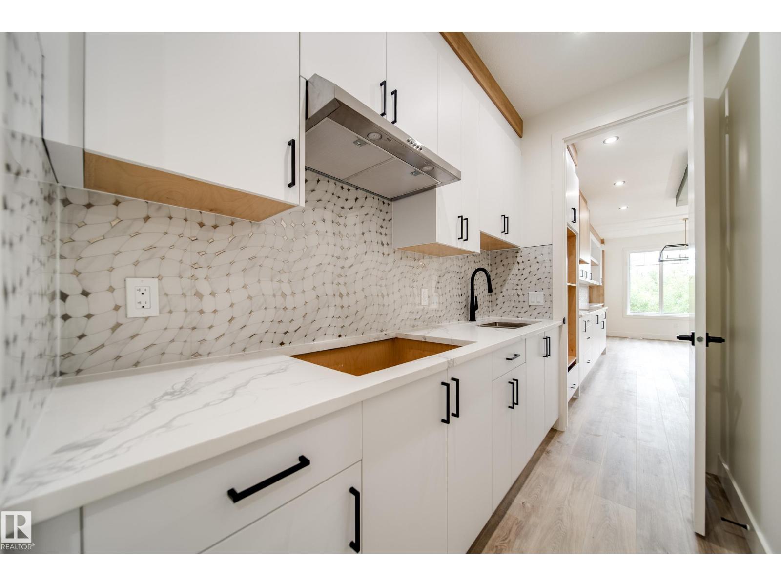 8740 183 Av Nw Property Photo 8