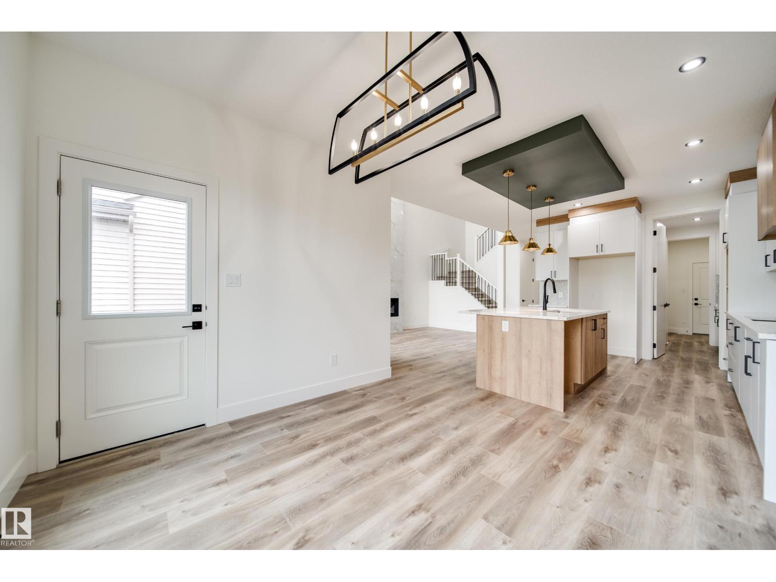 8740 183 Av Nw Property Photo 15