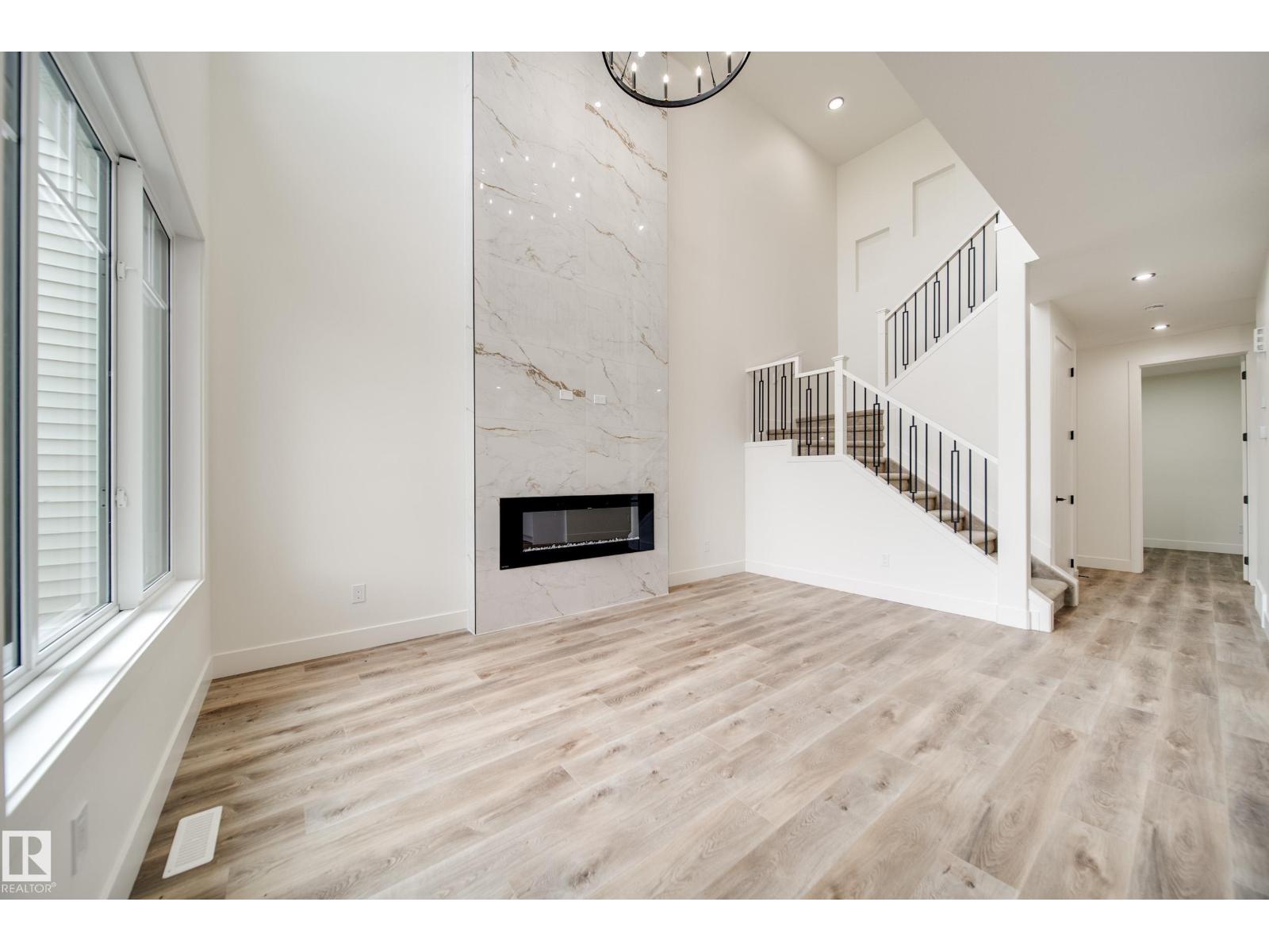 8740 183 Av Nw Property Photo 17
