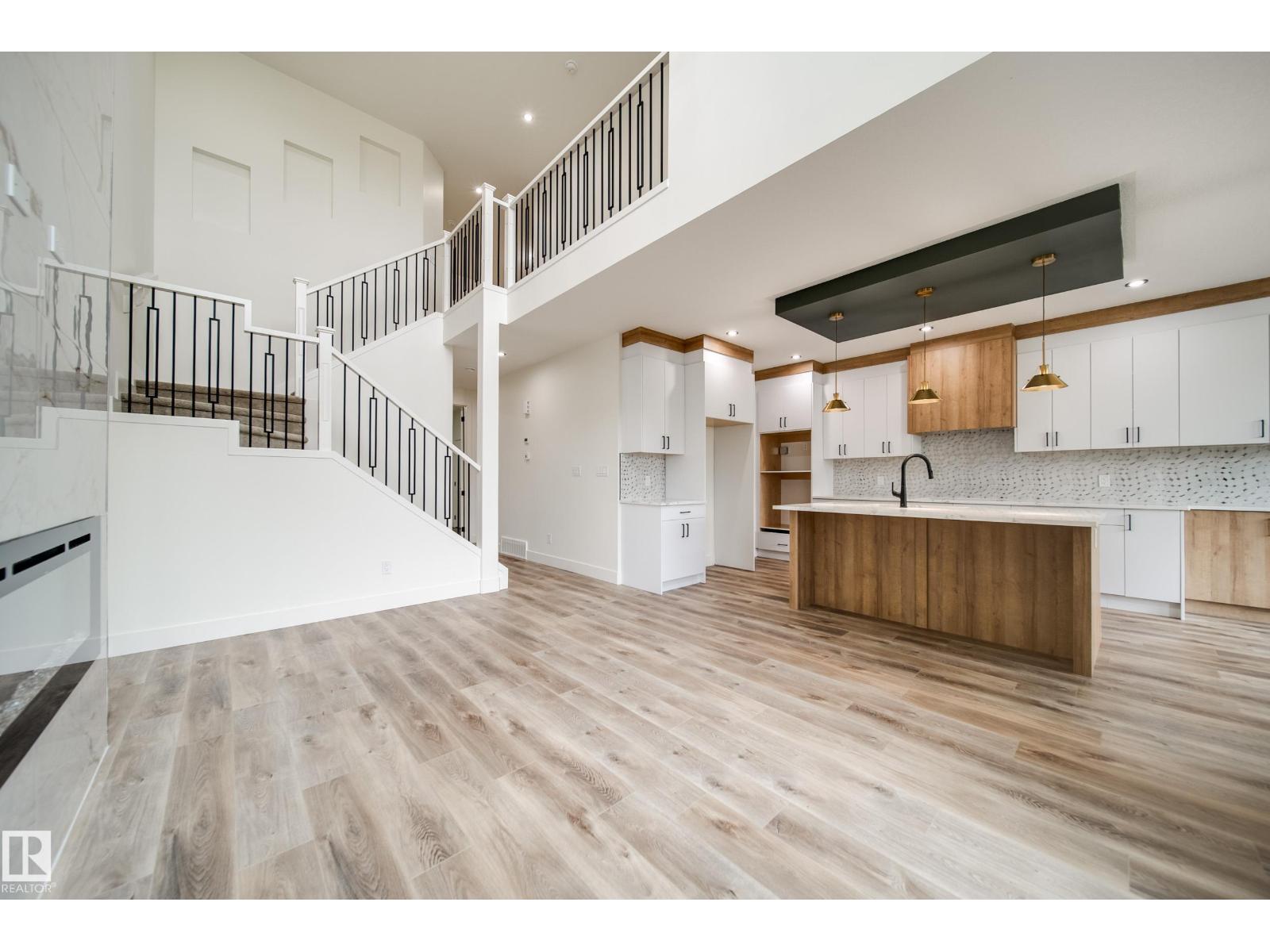 8740 183 Av Nw Property Photo 20