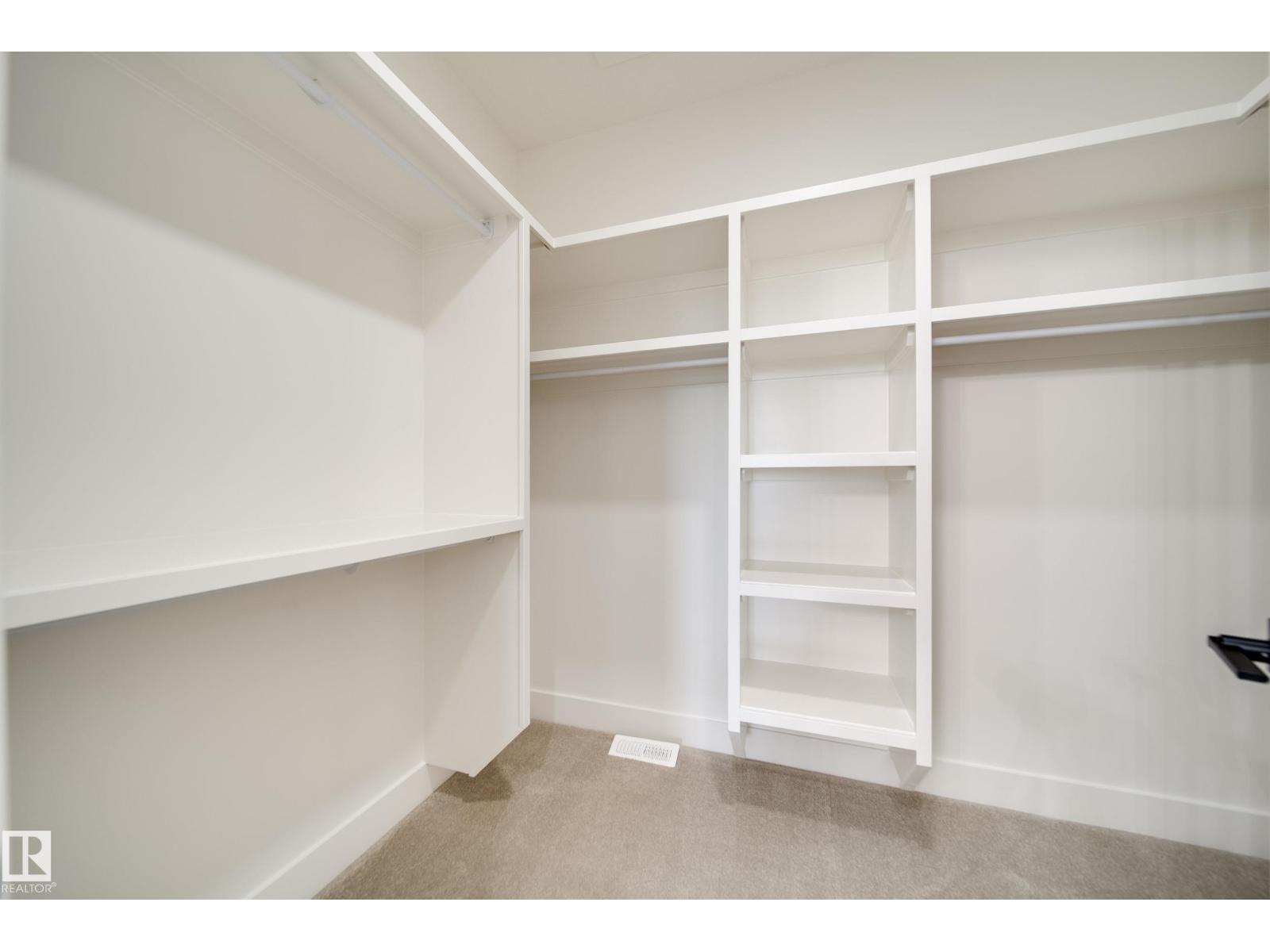 8740 183 Av Nw Property Photo 27