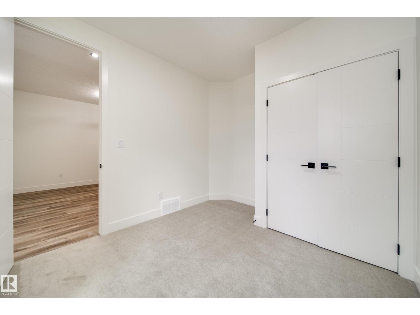 8740 183 Av Nw Property Photo 31