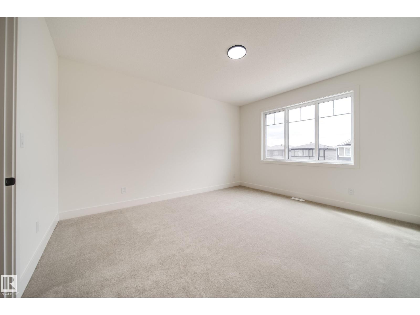 8740 183 Av Nw Property Photo 33