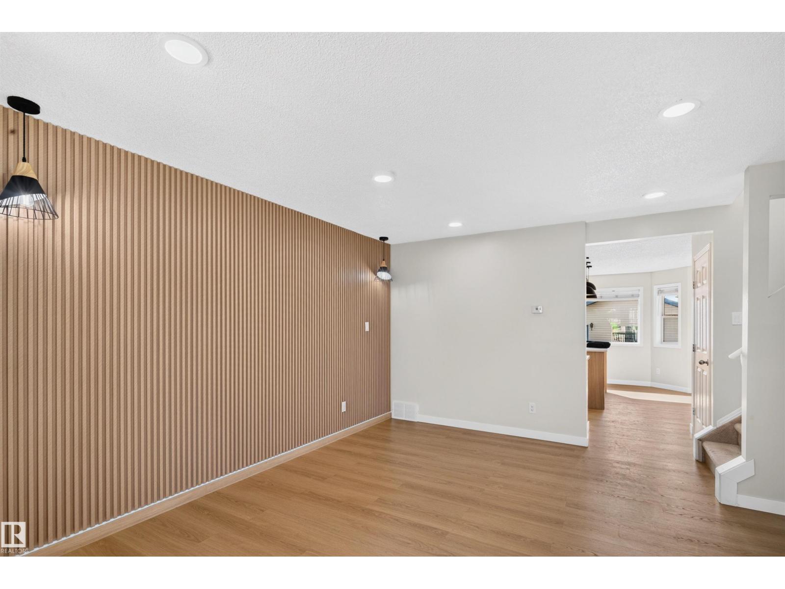 4409 150 Av Nw Property Photo 13