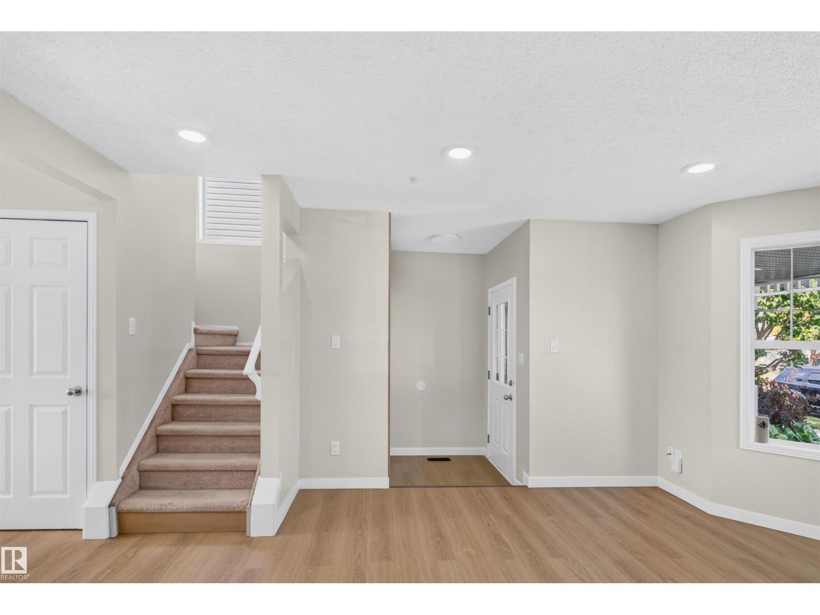 4409 150 Av Nw Property Photo 14