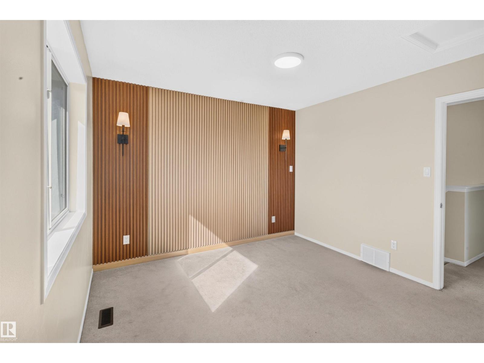 4409 150 Av Nw Property Photo 16