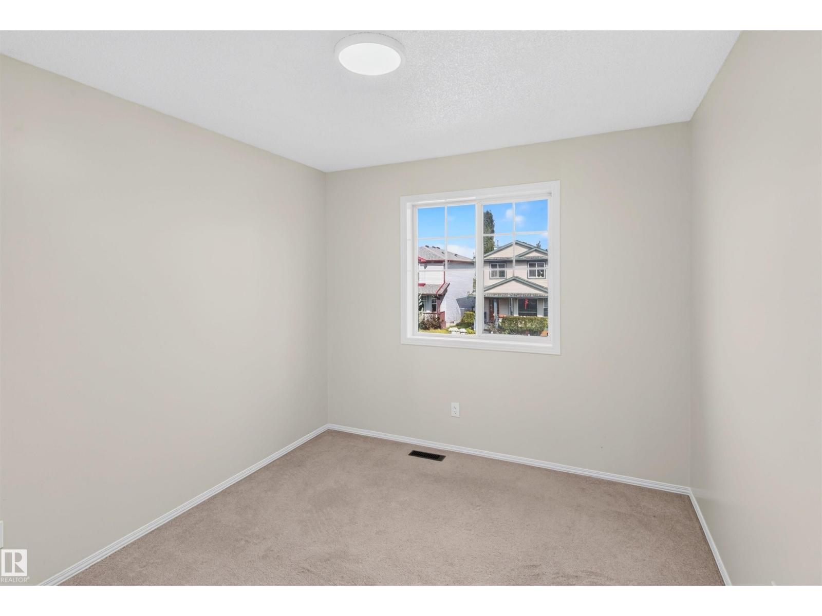4409 150 Av Nw Property Photo 18