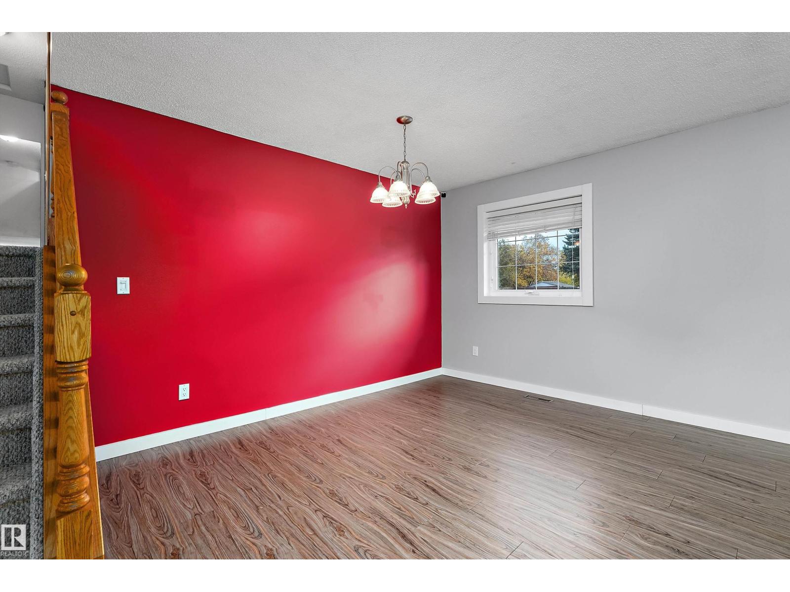 4118 46 St Property Photo 11