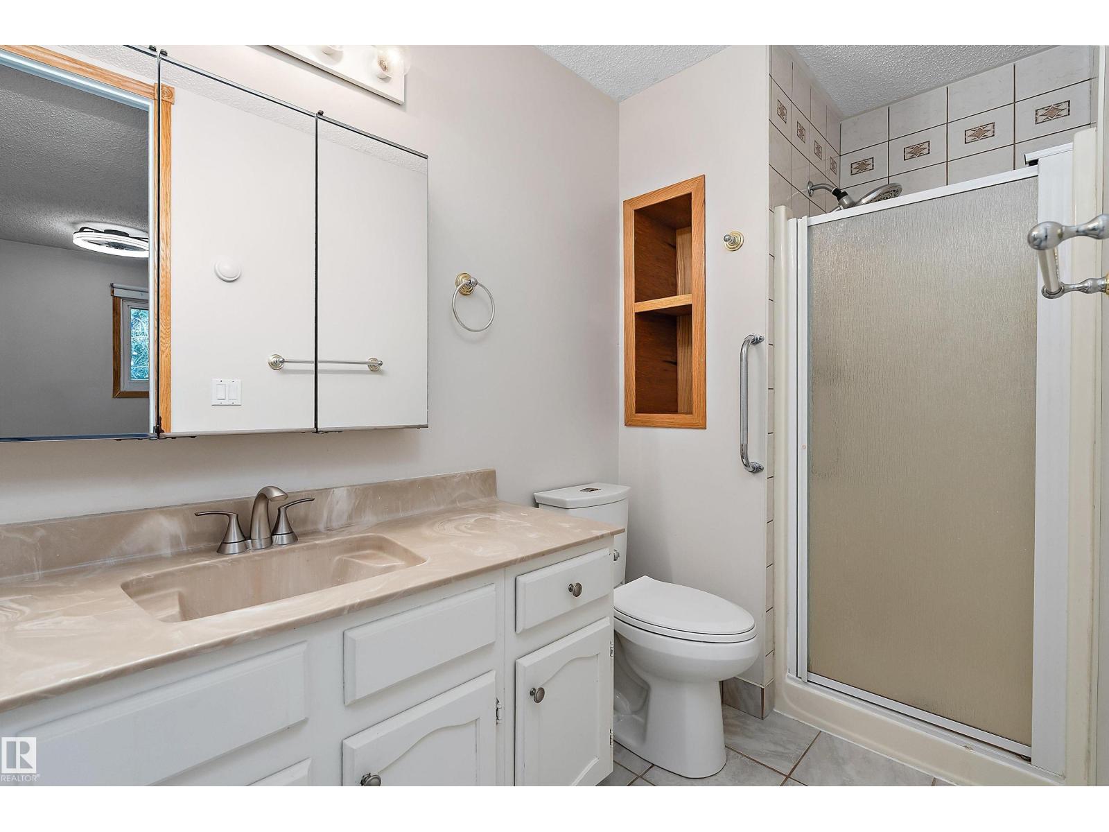 4118 46 St Property Photo 26