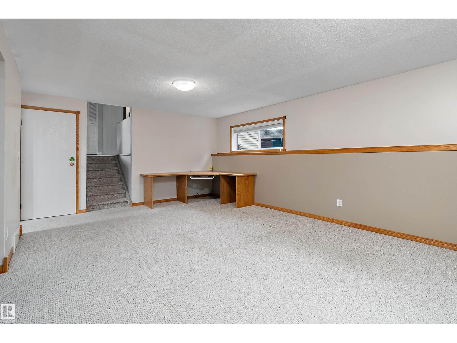 4118 46 St Property Photo 28