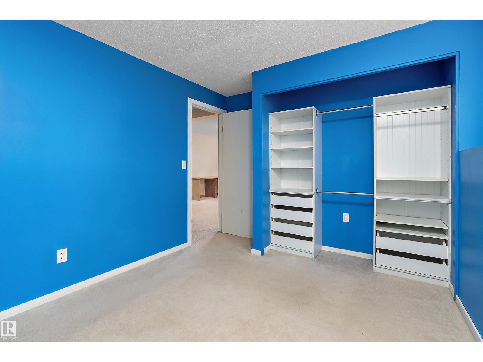 4118 46 St Property Photo 29