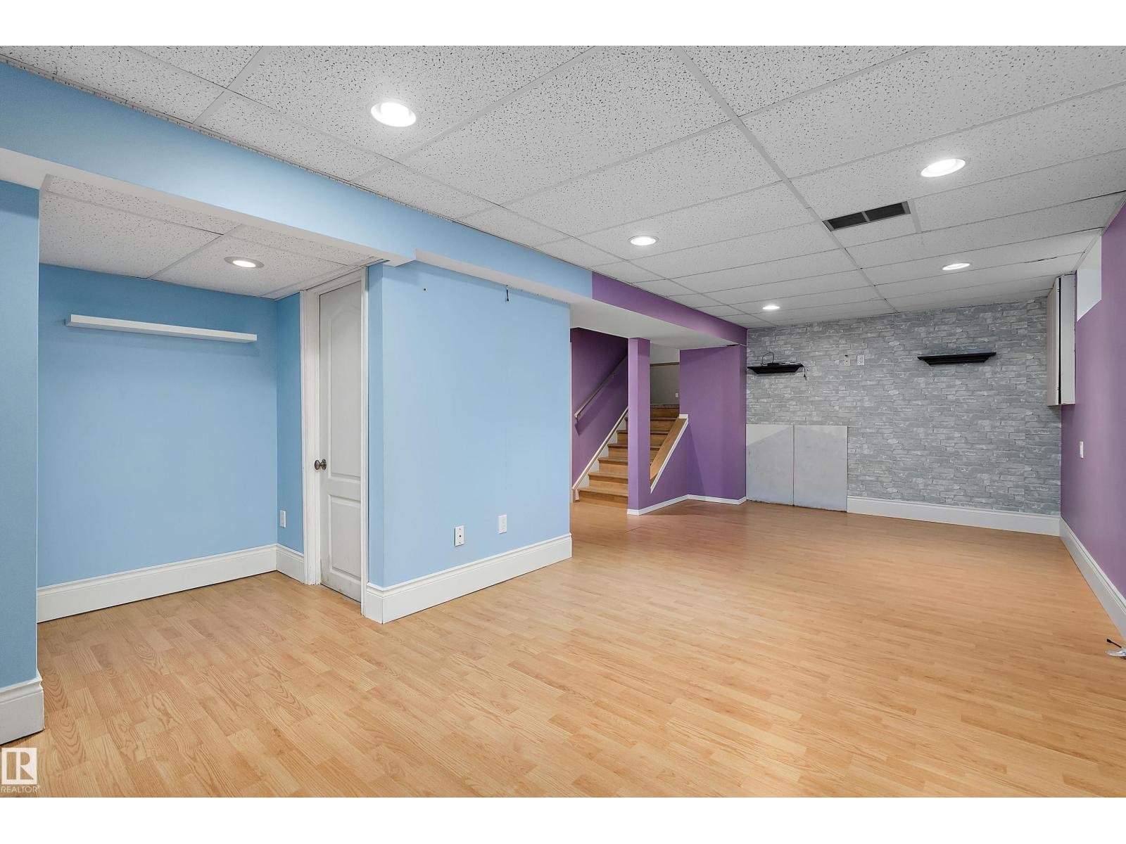 4118 46 St Property Photo 35