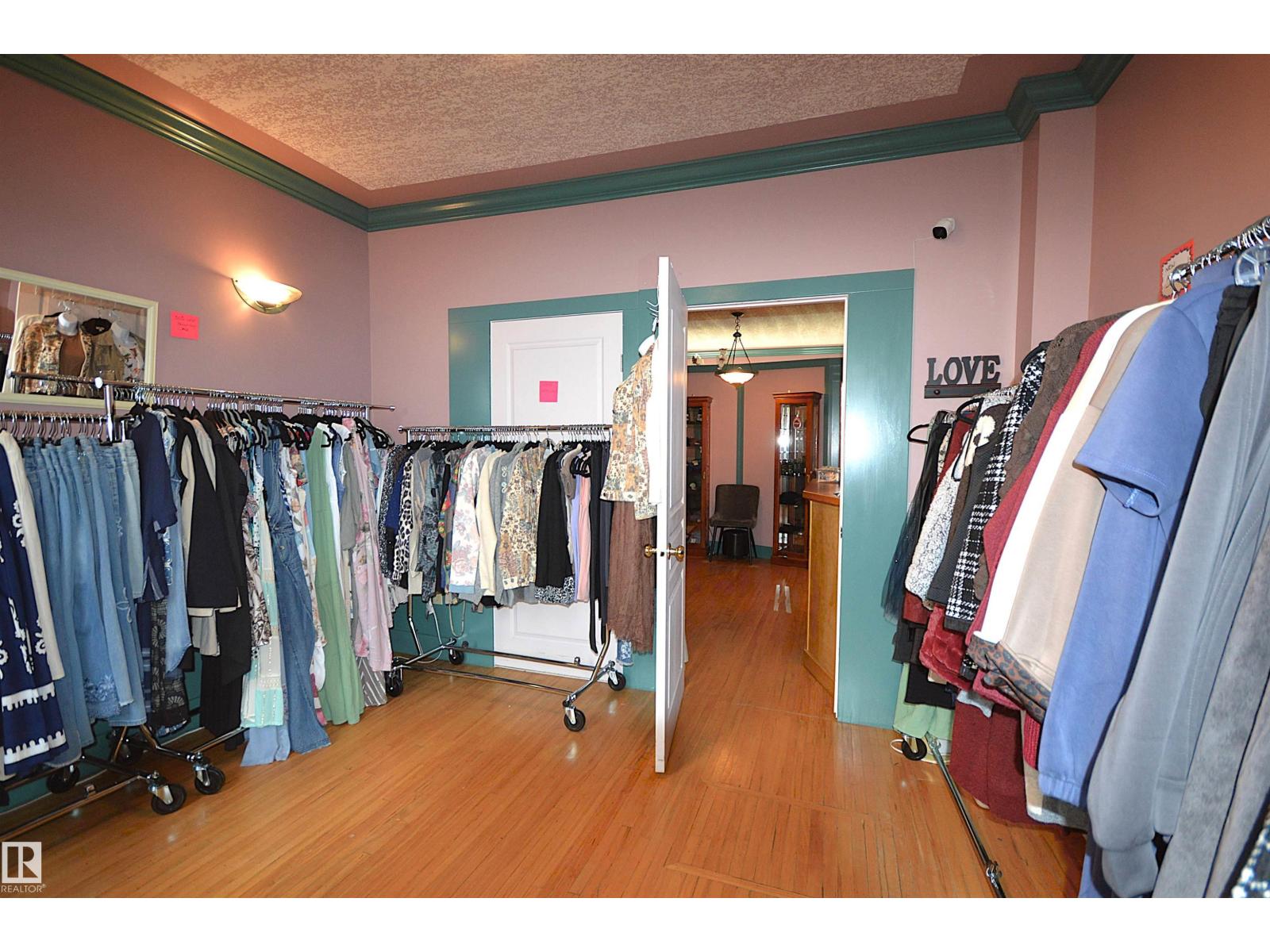 5023 51 Ave Av Property Photo 26