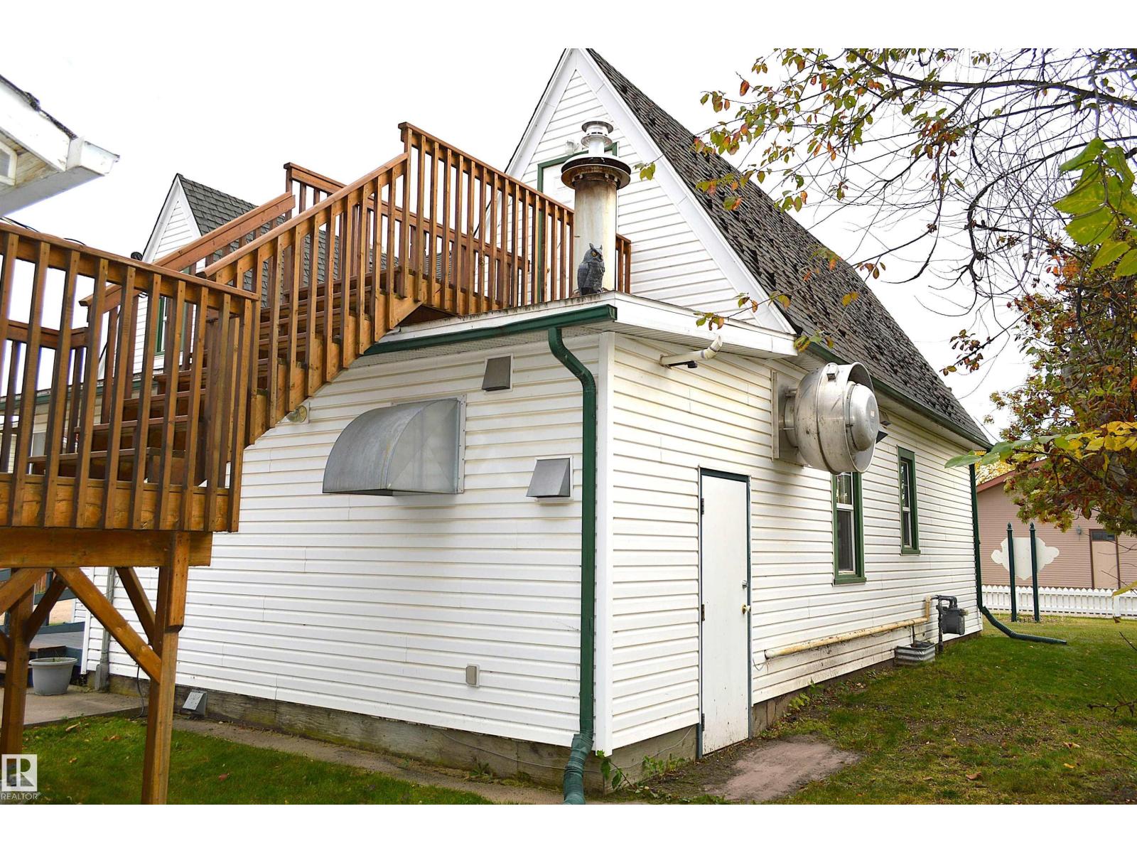 5023 51 Ave Av Property Photo 55