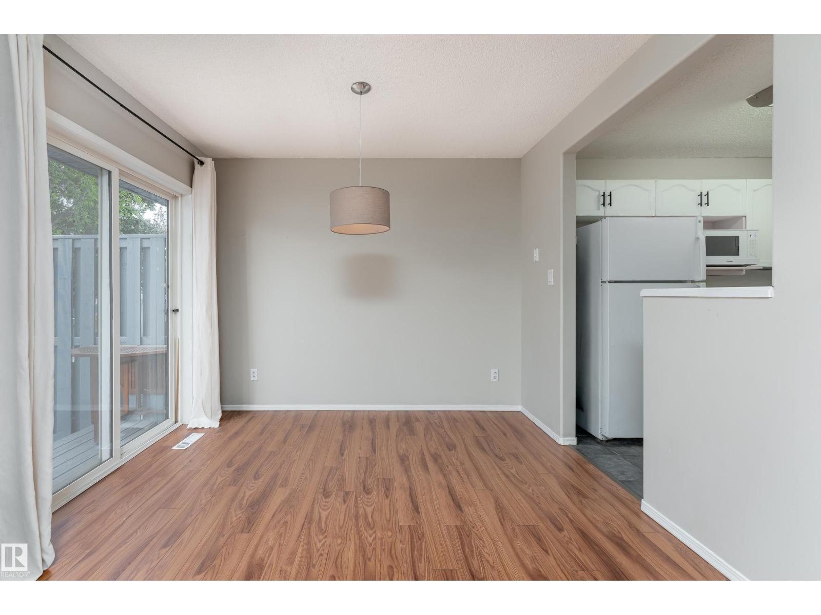 121 Bulyea Rd Nw Property Photo 4