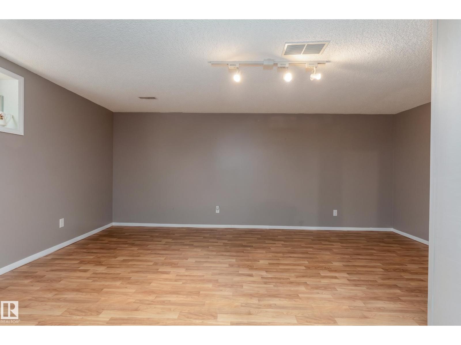 121 Bulyea Rd Nw Property Photo 18