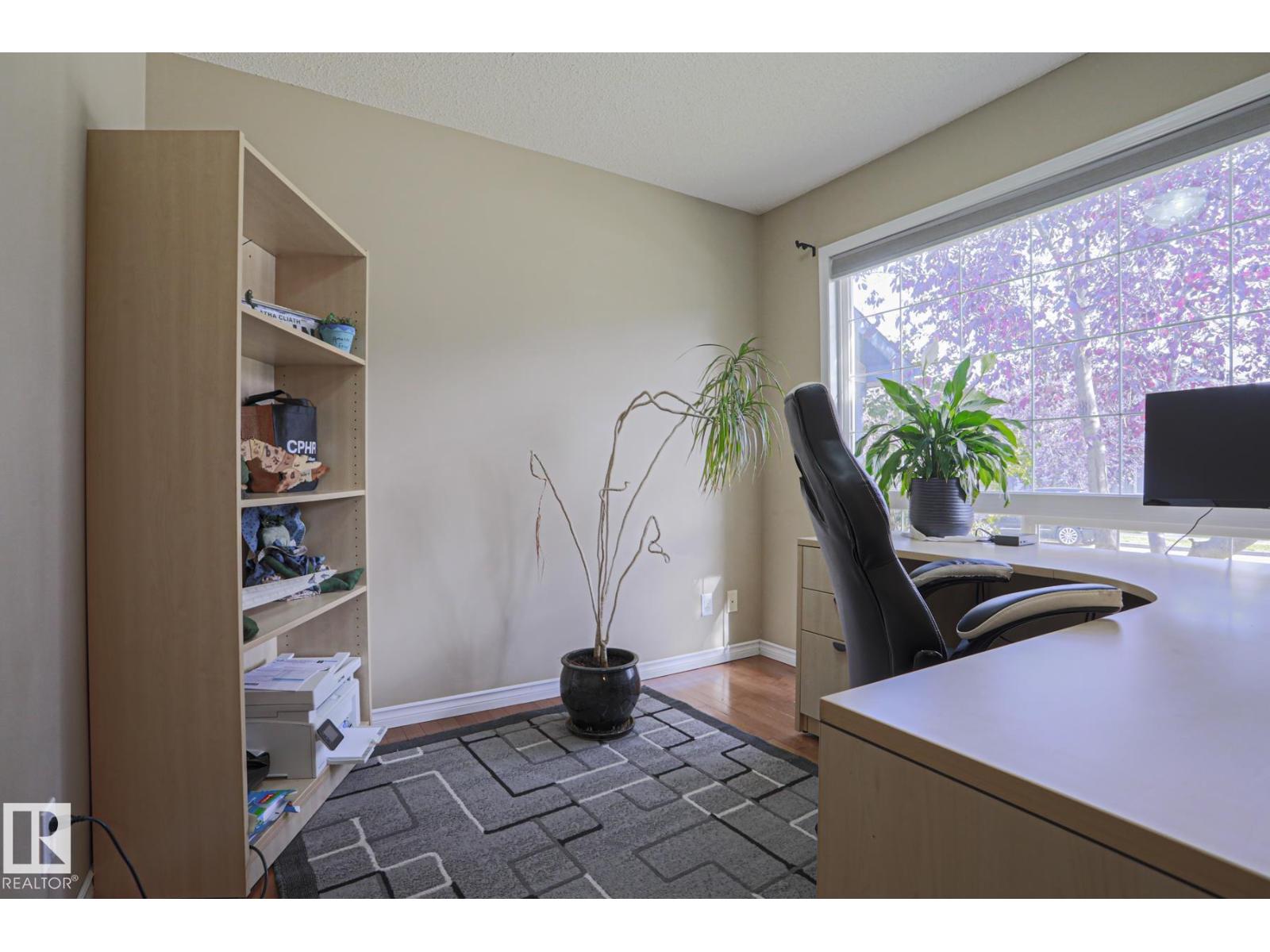 452 Gibb Wd Nw Property Photo 4
