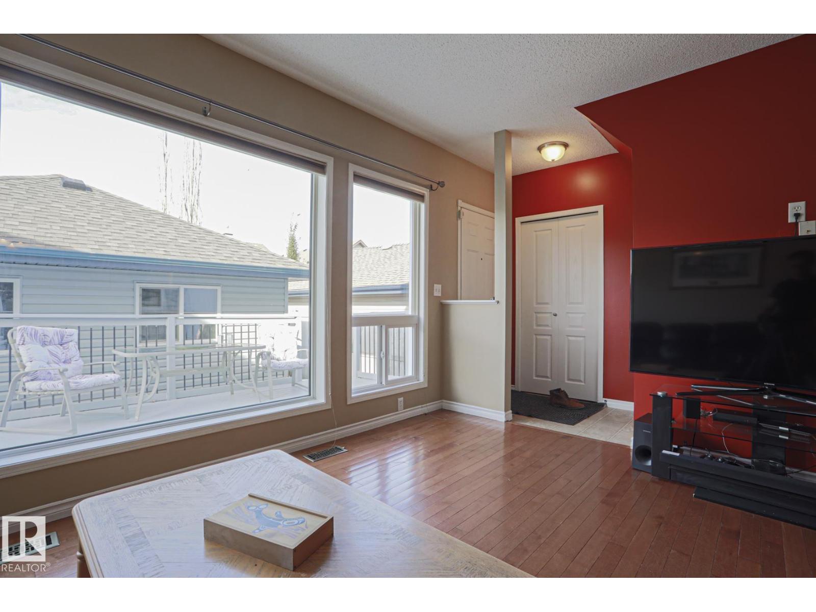452 Gibb Wd Nw Property Photo 19