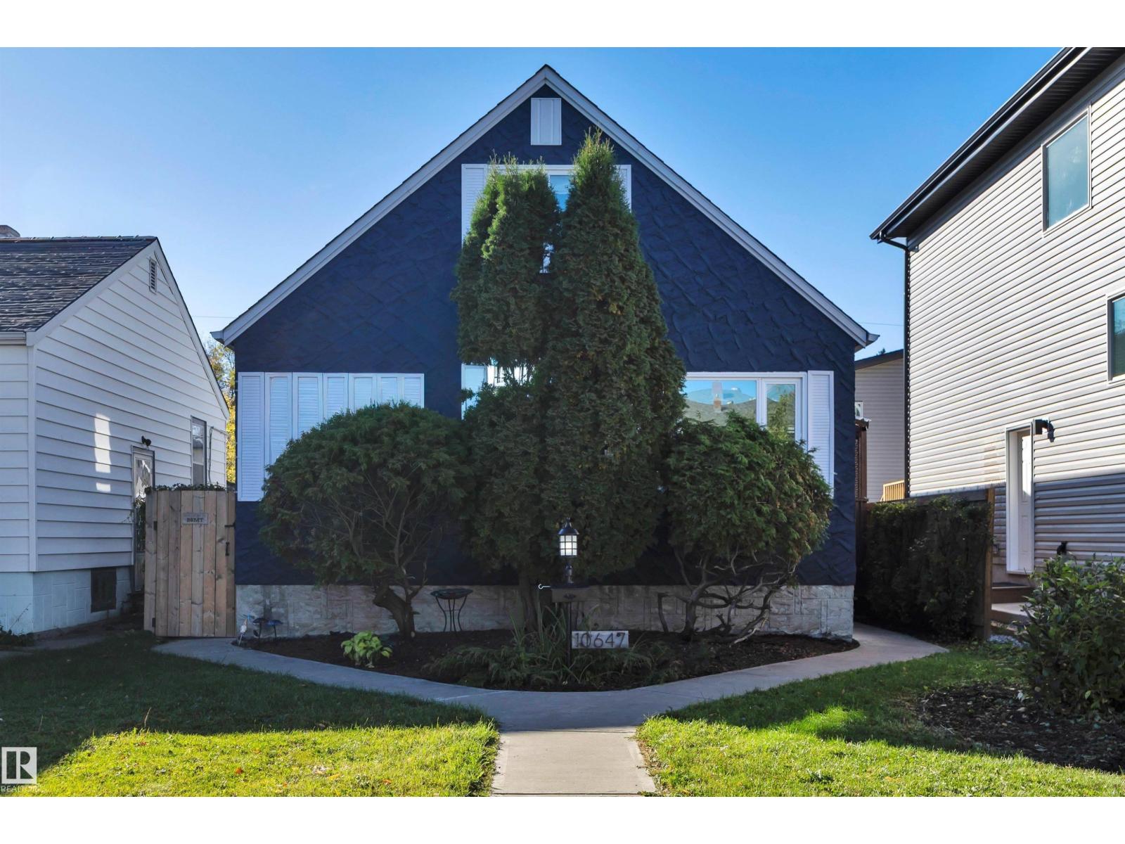 10647 68 AV NW Property Photo 1