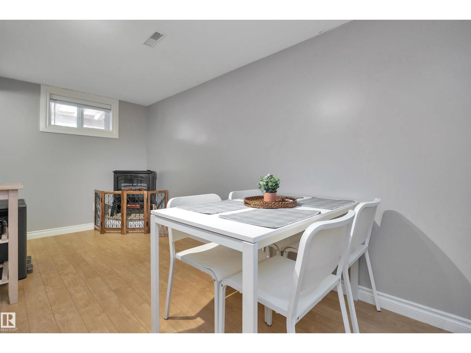 10647 68 Av Nw Property Photo 38