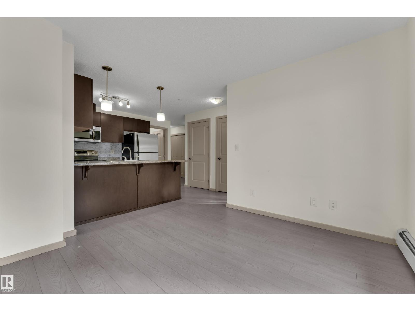 #320 3357 16a Av Nw Property Photo 20